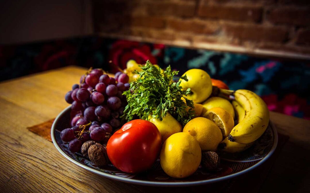 fresh fruits healthy breakfast